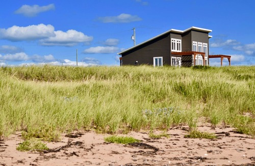 Belle River House | Bright and Airy Oceanfront Beach House!