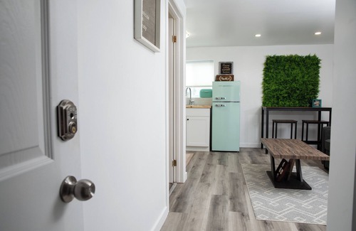 Sudbury House | Bright and Cozy Basement Oasis in the Minnow Lake area