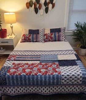 Smyrna House | Bright and Cozy room in a Charming Homestay!