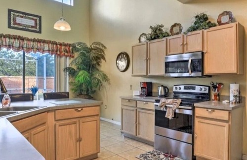 Crescent Lakes House | Bright and Spacious 6 BR Disney Area Villa with Pool and Game Room
