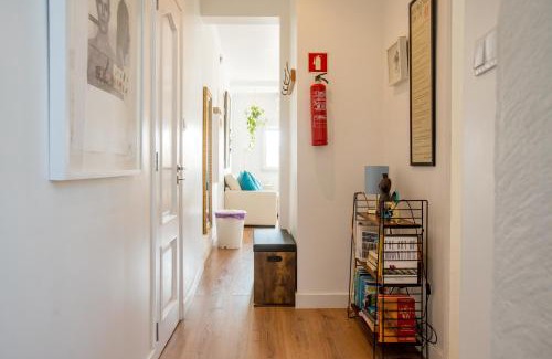 Santo Condestavel Apartment | Bright Apartment in Lisbon