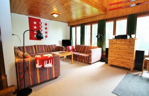 Randogne Ski Chalet | Bright Chalet with Terrace