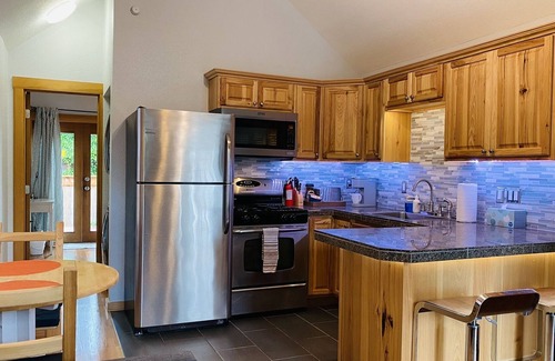 Richmond House | Bright/Cozy/Easy Short Walk to Division&Hawthorne