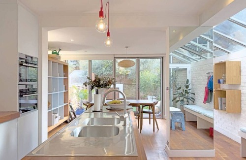Parsons Green and Walham House | Bright Family Home in Parsons Green- close to tube