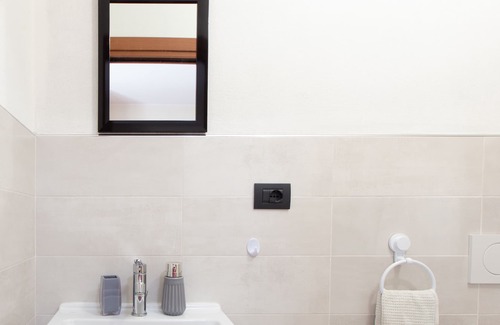 Is Mirrionis Apartment | Bright first floor apartment - equipped with lift and internal parking.