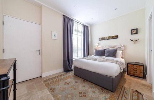 Brockley Apartment | Bright Groundfloor 3BR Flat, Brockley, SE London