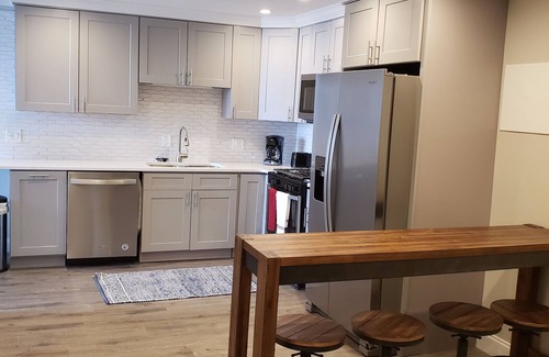Peachtree Center Apartment | Bright & Inviting 2-Bd Apartment with Wi-Fi and Free Parking- 2103