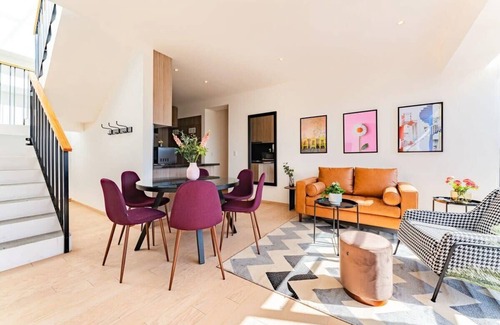 Roma Sur Condo | Bright La Roma Penthouse, 100m2 Terrace, Gym
