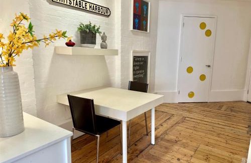 Clerkenwell Apartment | Bright Large Double Bedroom Flat