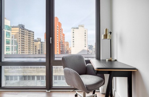 Hunters Point Apartment | Bright LIC 1BR w/Gym, Doorman, Elevator & Private Balcony, by Blueground