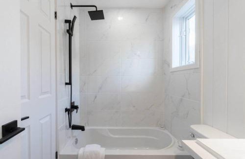 Mont-Tremblant Apartment | Bright & Modern Lac Tremblant Condo with Views