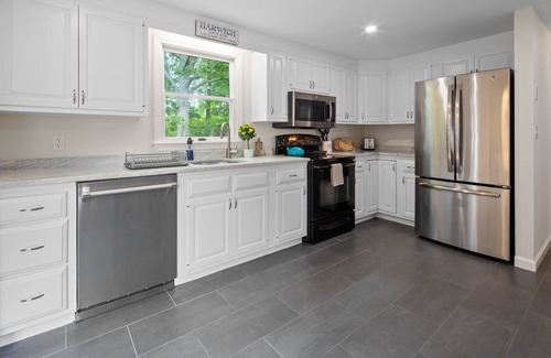 South Chatham House | Bright S. Harwich Home, Private Backyard, Close to Beaches, Bike Trail & Shops