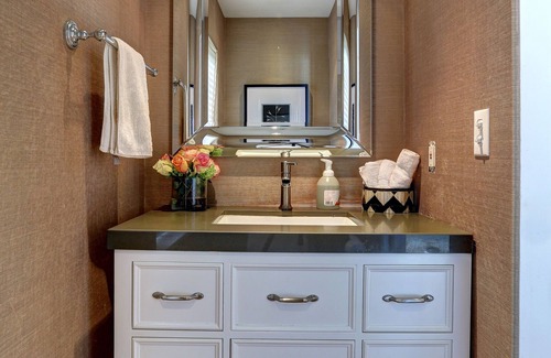 Sausalito House | Bright Sausalito Home with Panoramic Bay Views