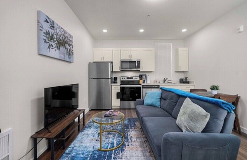 South Tacoma Apartment | Bright Space near Universities and Military Bases