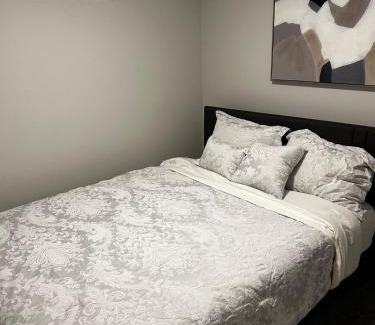 Southeast Calgary Apartment | Bright & Spacious 2BR Getaway