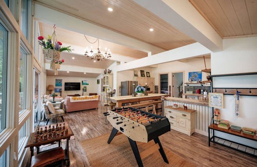 South Bruce Peninsula Ski Chalet | Bright & Spacious Chalet on Lake Huron - Private