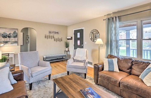 Anderson Township House | Bright & Spacious Cincinnati Retreat w/ Hot Tub!