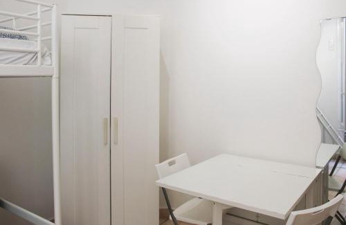 Pantin Apartment | Bright studio located near Paris