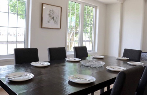 Newmarket House | Bright & Stylish Home in the Heart of Newmarket
