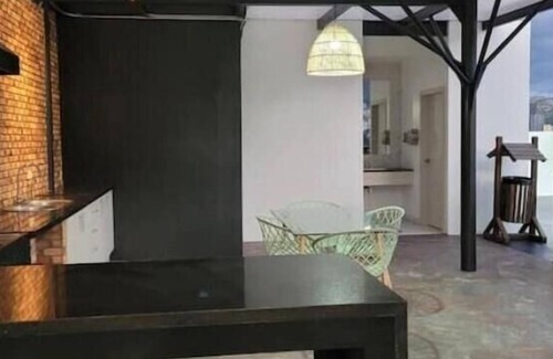 Miraflores Apartment | Bright Suite for Couples in La Mariscal with Gym and Terrace.