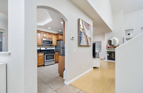 Valle Lindo Apartment | Bright Townhome Retreat With Private Patio Walk Trails
