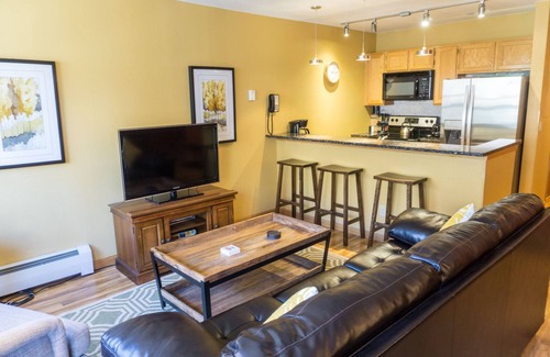 Historic District Condo | Bright Winter Stay W/skylight 2br/ba Short Stroll To Main St 2 Bedroom Condo by RedAwning