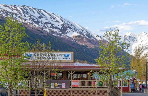 Alyeska Hotel | Brighton #108