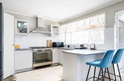 Frankston House | Brilliant family house 5 min drive to Frankston beach and golf course