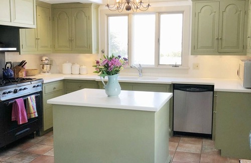 Litchfield Historic District House | Bring the family, work from home in this Historic 5 Bdrm house in Litchfield