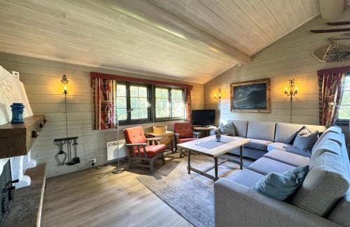 Geilo House | Briskebu, cosy cabin by ski slopes
