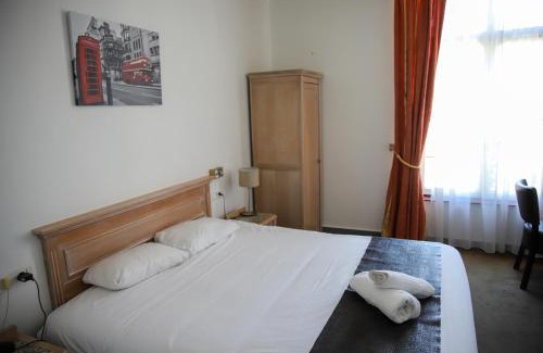 Centre Erlon Hotel | Brit Hotel Aux Sacres Reims, Centre Historique