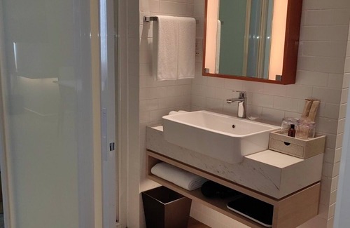 Bonifacio Global City Hotel | Brittany Hotel BGC