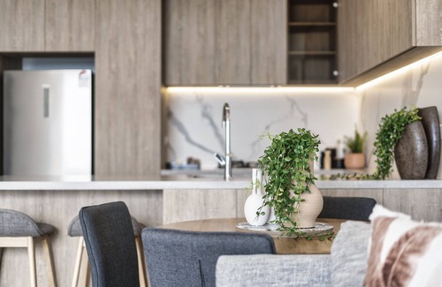 Broadbeach Apartment | Broadbeach Casino Private Apartment GCLR