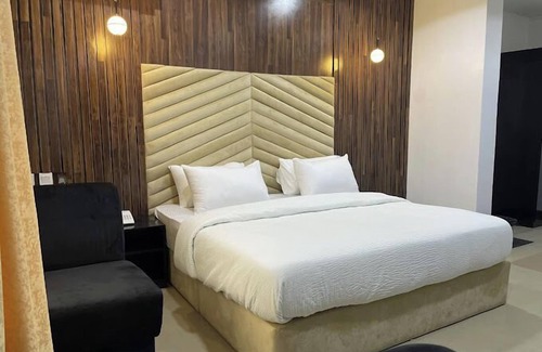 Gudu Hotel | Broadfields Hotel