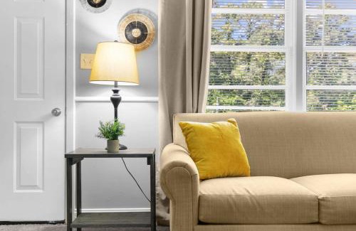 New Castle House | Broadmoor Bungalow - Both Units