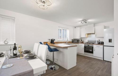 Lowestoft House | Broads Escape - 3 Bedroom House in Oulton Broads