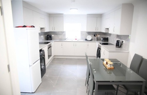 Mapesbury House | Broadway Standard Ensuite room