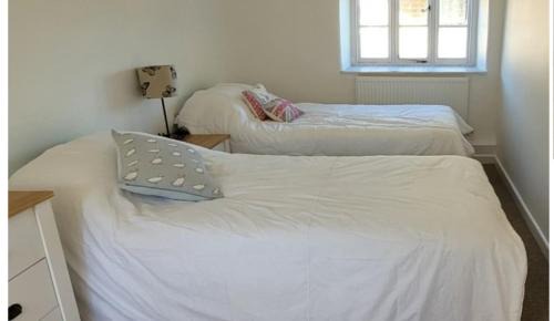Broadwindsor House | Broadwindsor Cottage