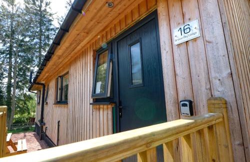 Otterburn House | Broken-Sky Lodge