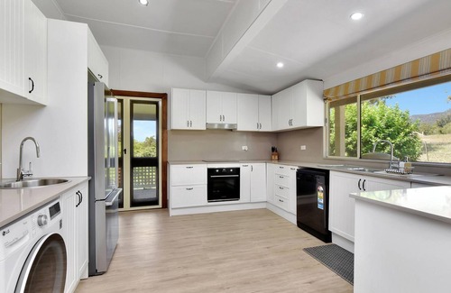 Pokolbin Cottage | Brokenback Vineyard Cottage