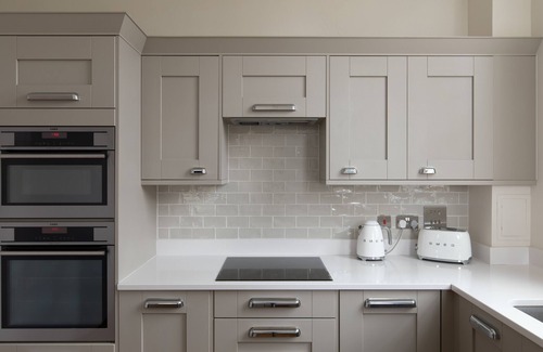 Plaistow and Sundridge Apartment | Bromley- Exclusively luxurious, high spec 2 bed/2 bath flat on private grounds