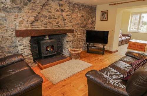 Llanfairpwllgwyngyll House | Bron Gadair