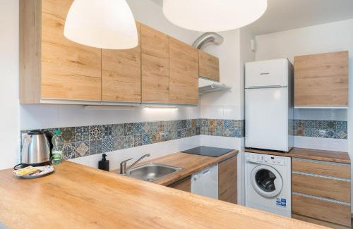 Bronowice Apartment | Bronowice Standard Studio by BookingHost