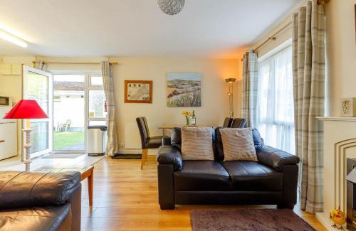 Liskeard House | Brook Cottage