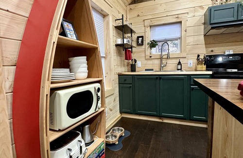 Wardsboro Ski Chalet | Brook Haven Retreat - Minutes to Mt. Snow/Stratton. Pet Friendly!