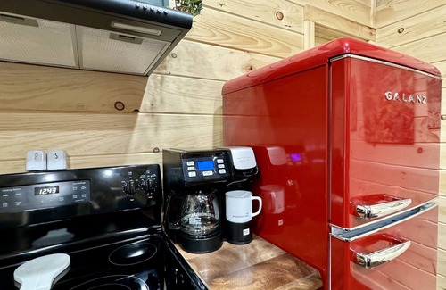 Wardsboro Ski Chalet | Brook Haven Retreat - Minutes to Mt. Snow/Stratton. Pet Friendly!