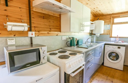 Llandysul Cottage | BROOK LODGE, pet friendly, character holiday cottage in Penrhiwllan