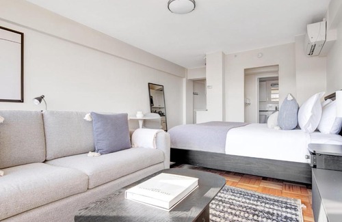 Corey Hill Apartment | Brookline Studio w Gym WD nr Green Line BOS-598