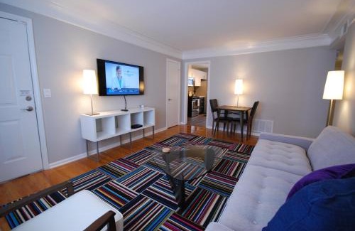 Brookwood Hotel | Brookwood Courtyard by BCA Furnished Apartments BCC1B 11 K