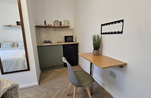Camberwell Hotel | Bros Inn Hotel